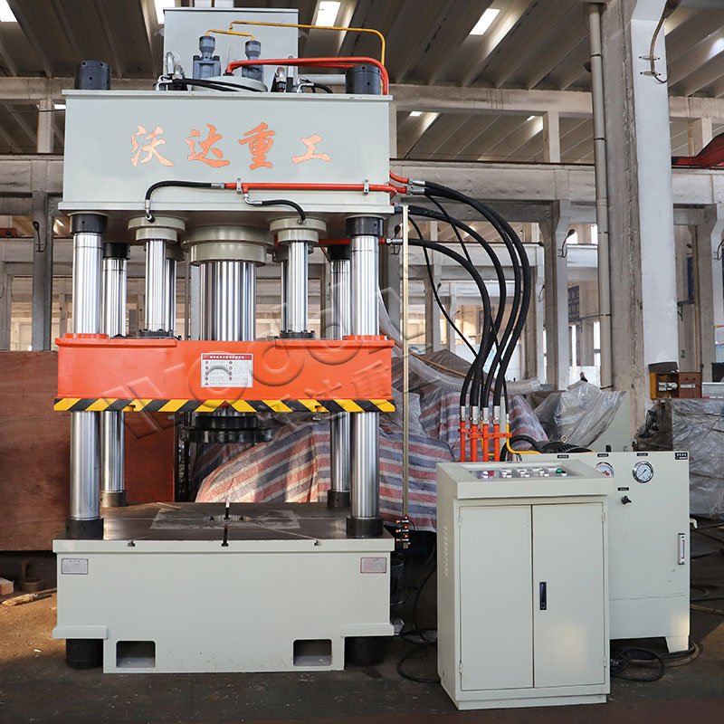 315噸封頭拉伸成型機(jī) 315噸封頭拉伸成型機(jī)