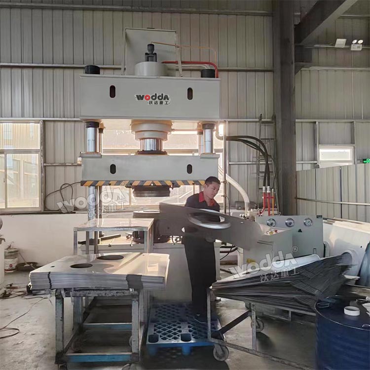 315噸不銹鋼燃氣灶臺拉伸液壓機 315噸不銹鋼燃氣灶臺拉伸液壓機