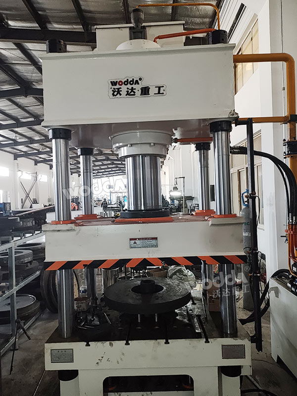 200噸不銹鋼鍋拉伸液壓機 200噸不銹鋼鍋拉伸液壓機