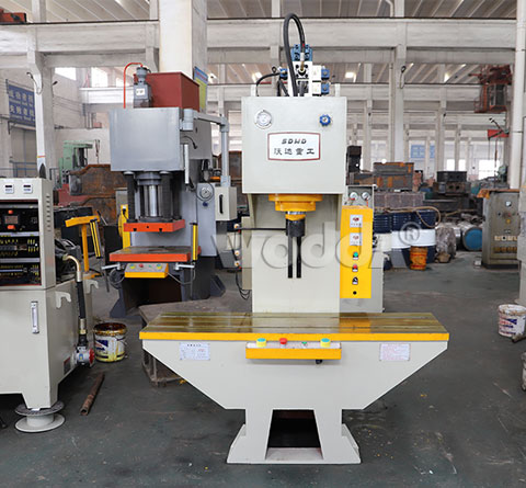 液壓機(jī) 液壓機(jī)