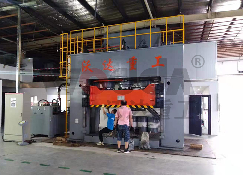 1000噸框架式薄板拉伸液壓機 1000噸框架式薄板拉伸液壓機