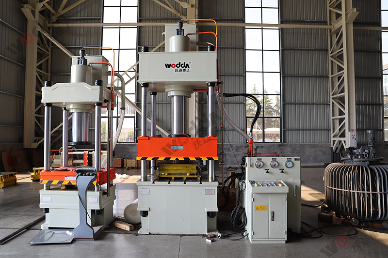 200噸不銹鋼蓋板拉伸液壓機 200噸不銹鋼蓋板拉伸液壓機