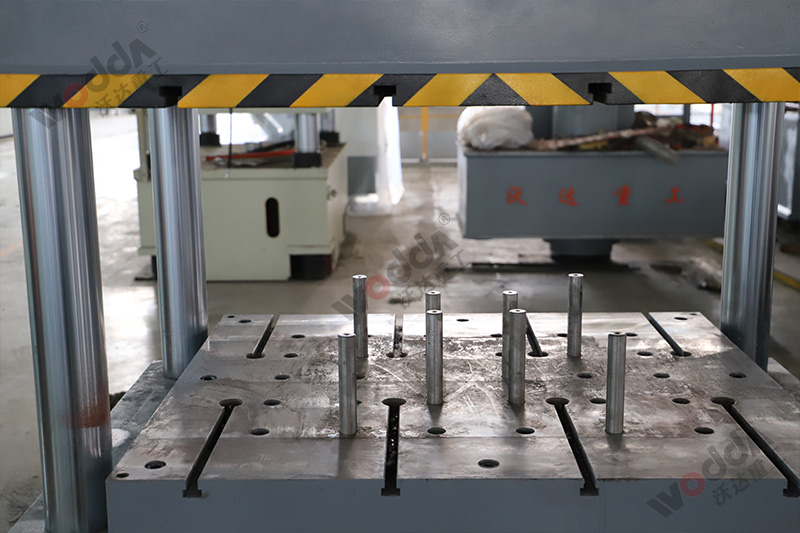 250噸拉伸機工作臺 250噸拉伸機工作臺