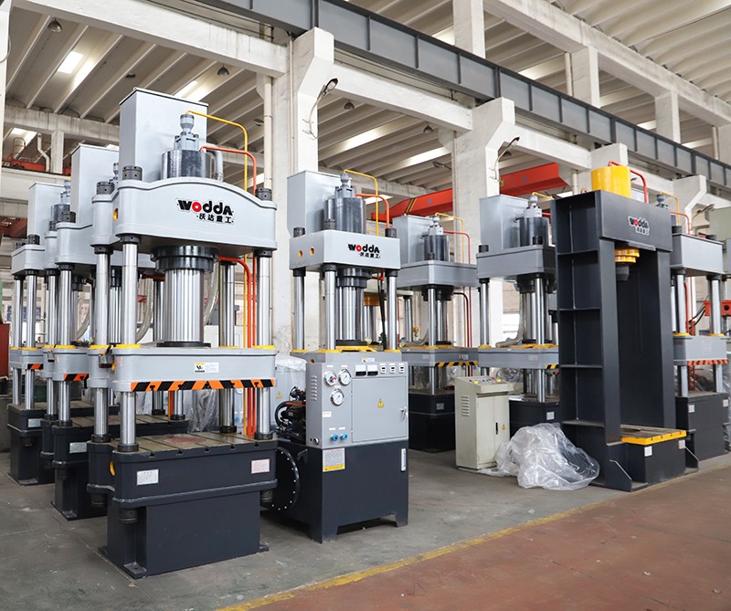 200噸汽車配件拉伸液壓機 200噸汽車配件拉伸液壓機