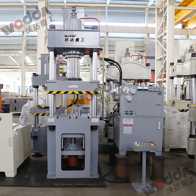 金屬薄板拉伸液壓機(四柱式、框架式) 金屬薄板拉伸液壓機(四柱式、框架式)