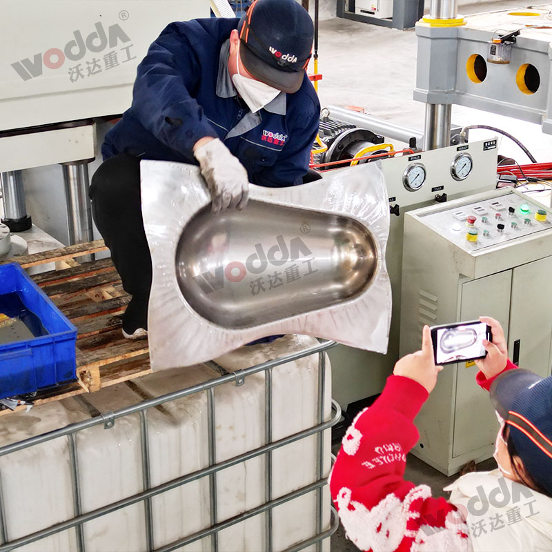 不銹鋼蹲便器成品 不銹鋼蹲便器成品