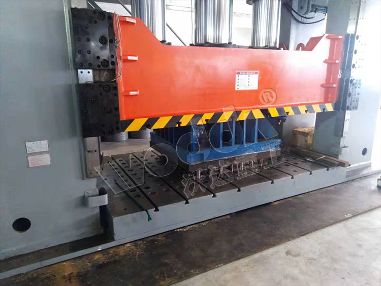 1000噸框架式液壓機拉伸金屬薄板 1000噸框架式液壓機拉伸金屬薄板