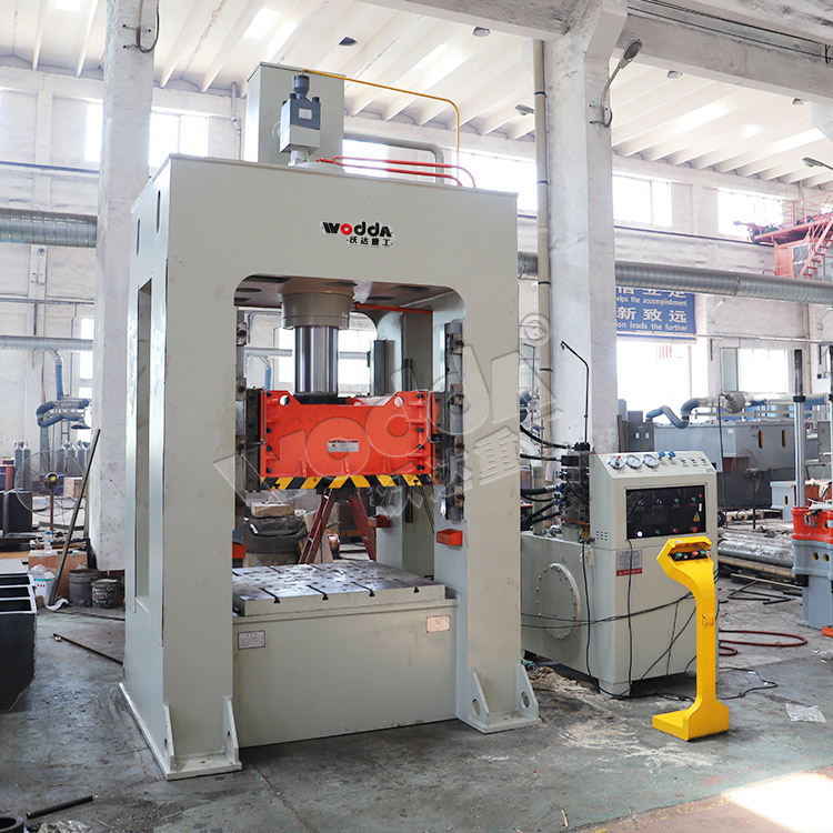 200噸框架式液壓機 200噸框架式液壓機