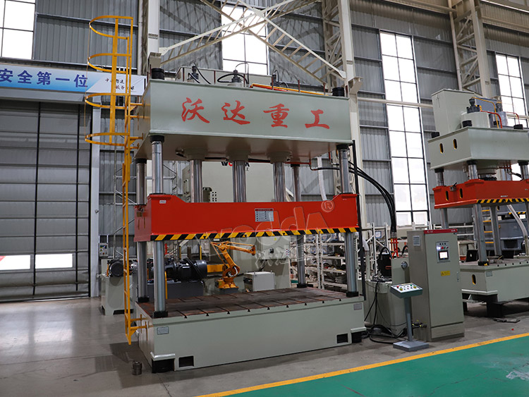 315噸汽車(chē)內(nèi)飾件成型液壓機(jī) 315噸汽車(chē)內(nèi)飾件成型液壓機(jī)