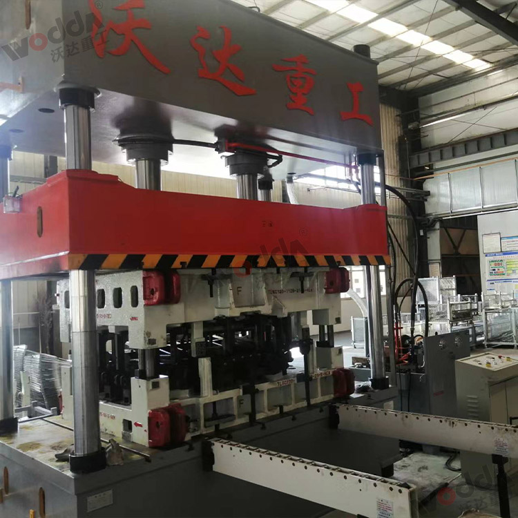 200噸汽車(chē)內(nèi)飾件液壓機(jī) 200噸汽車(chē)內(nèi)飾件液壓機(jī)