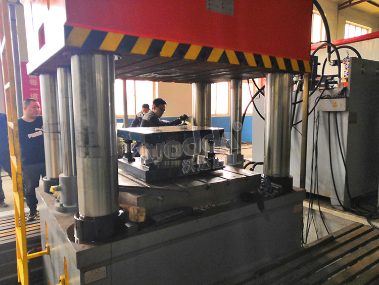 汽車離合器殼體模具 汽車離合器殼體模具