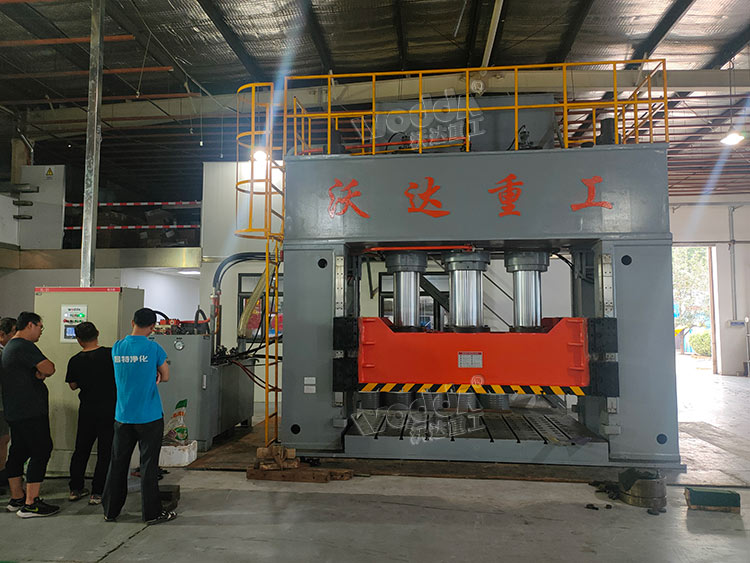 1000噸框架式薄板拉伸液壓機 1000噸框架式薄板拉伸液壓機