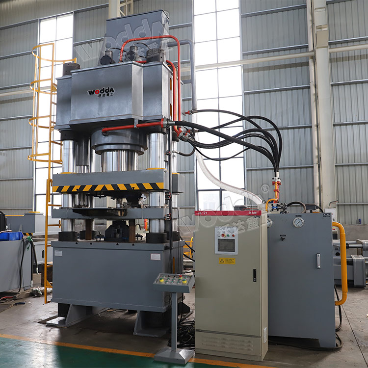 800噸鐵硅鋁磁芯成型液壓機(jī)車間試機(jī) 800噸鐵硅鋁磁芯成型液壓機(jī)車間試機(jī)