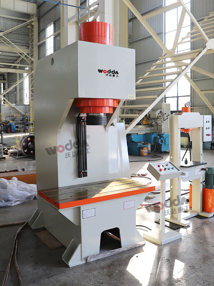 200噸單臂液壓機 200噸單臂液壓機