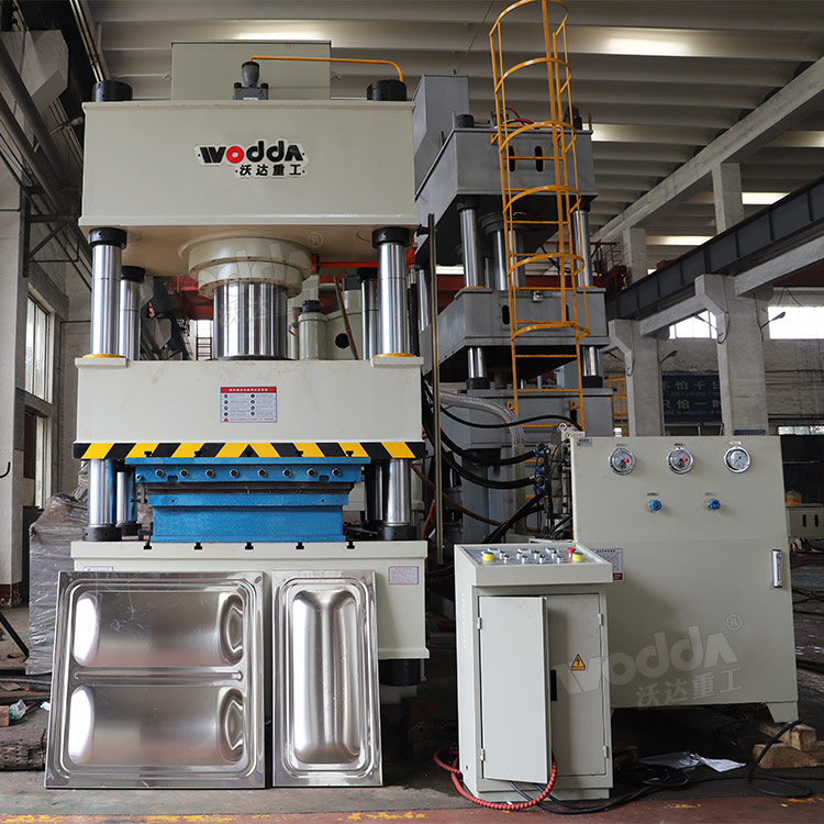 500噸不銹鋼水箱拉伸液壓機 500噸不銹鋼水箱拉伸液壓機