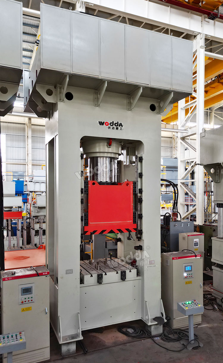 1000噸框架式油壓機(jī) 1000噸框架式油壓機(jī)